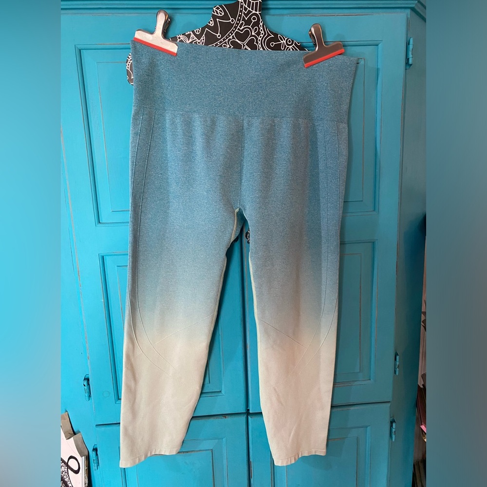 Leggings Tek Sport New Ombre Blue Athleisure Workout NWOT Ladies Casual